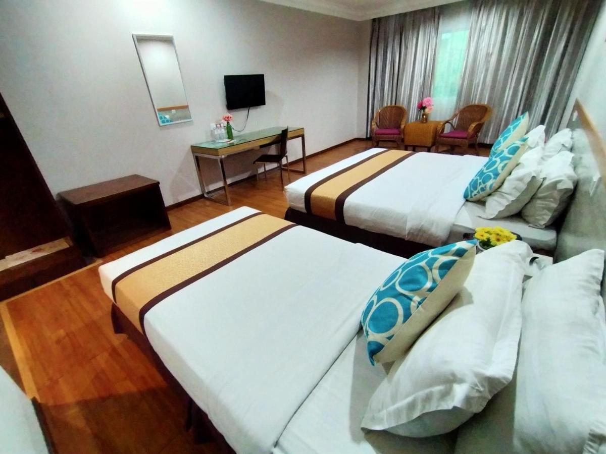 קוטה קינבלו Td Plaza Hotel מראה חיצוני תמונה